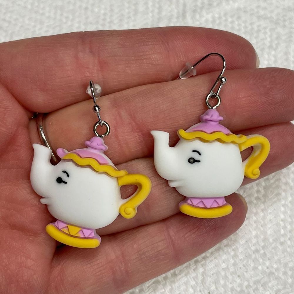 Mrs. Potts beauty and the beast earrings​